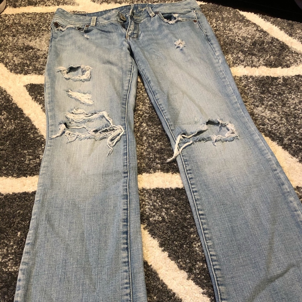 American eagle Slim boot ripped jeans